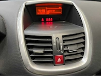 Peugeot - 207 - personenauto - 2009 - afbeelding 14 van  27