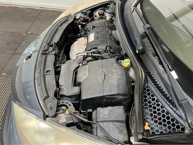 Peugeot - 207 - personenauto - 2009 - afbeelding 16 van  27