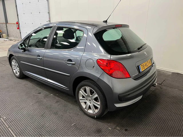Peugeot - 207 - personenauto - 2009 - afbeelding 22 van  27