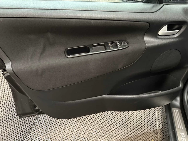 Peugeot - 207 - personenauto - 2011 - afbeelding 7 van  23