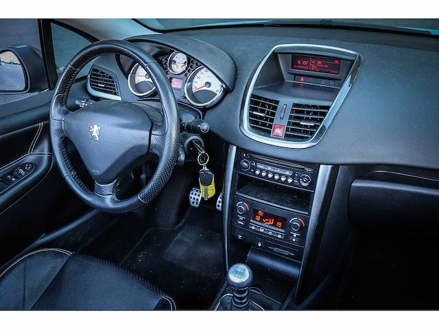Peugeot - 207 cc - 1.6 thp roland g. - personenauto 4xvx16 - afbeelding 2 van  26