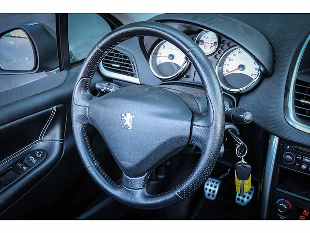Peugeot - 207 cc - 1.6 thp roland g. - personenauto 4xvx16 - afbeelding 3 van  26