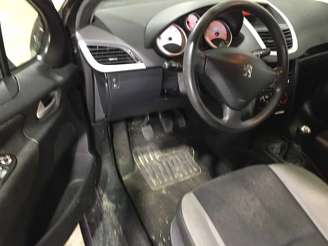 Peugeot - 207 sw - 1.4 vti x-line - 79-zk-xn - afbeelding 21 van  21
