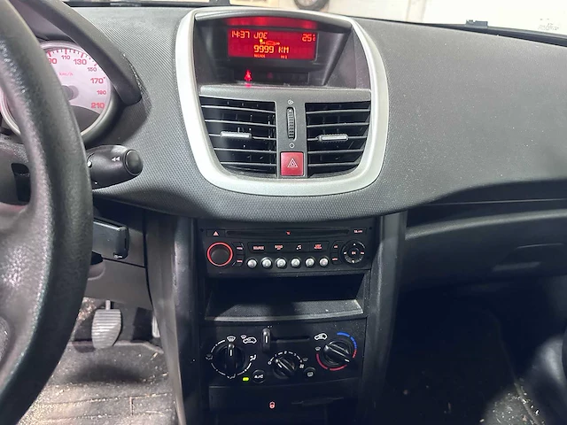 Peugeot - 207 sw - 1.4 vti xs - 81-njt-9 - afbeelding 14 van  24