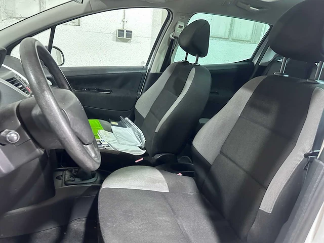 Peugeot - 207 sw - 1.4 vti xs - 81-njt-9 - afbeelding 16 van  24