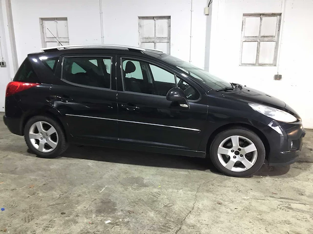 Peugeot - 207 sw - 1.6 vti xs - 82-nkr-7 - afbeelding 22 van  25