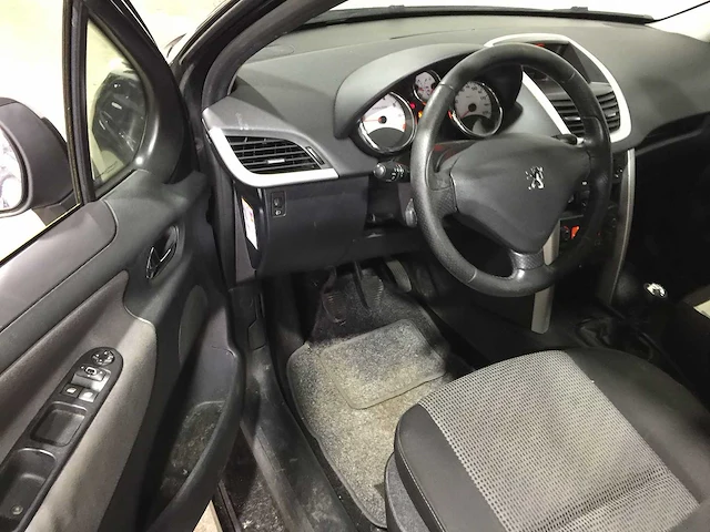 Peugeot - 207 sw - 1.6 vti xs - 82-nkr-7 - afbeelding 25 van  25