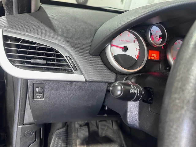 Peugeot - 207 sw- 1.4 x-line - 90-xz-xj - afbeelding 13 van  19