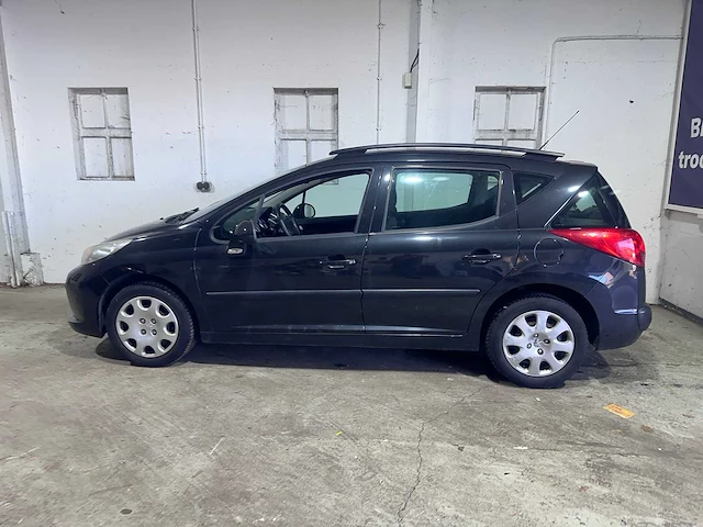 Peugeot - 207 sw- 1.4 x-line - 90-xz-xj - afbeelding 2 van  19