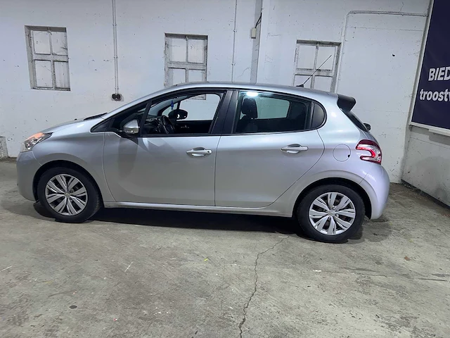 Peugeot - 208 - 1.2 e-vti blue lease automaat- gh-799-d - afbeelding 12 van  21