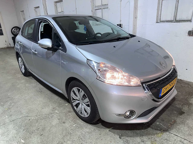 Peugeot - 208 - 1.2 e-vti blue lease automaat- gh-799-d - afbeelding 19 van  21