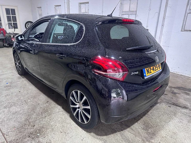 Peugeot - 208 - 1.2 puretech allure - nz-425-b - afbeelding 17 van  23