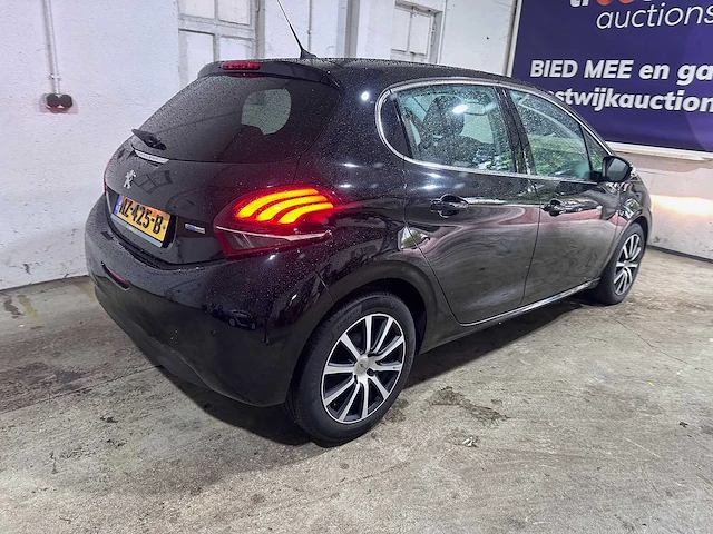 Peugeot - 208 - 1.2 puretech allure - nz-425-b - afbeelding 19 van  23
