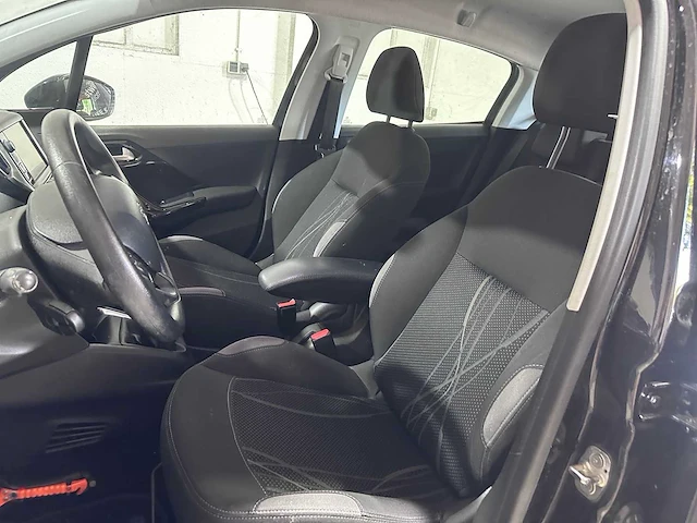 Peugeot - 208 - 1.2 vti active - 41-zlz-6 - afbeelding 6 van  17