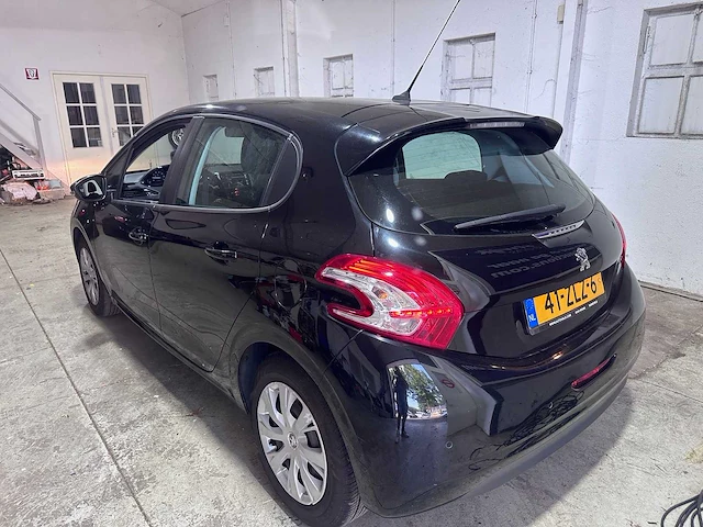 Peugeot - 208 - 1.2 vti active - 41-zlz-6 - afbeelding 11 van  17
