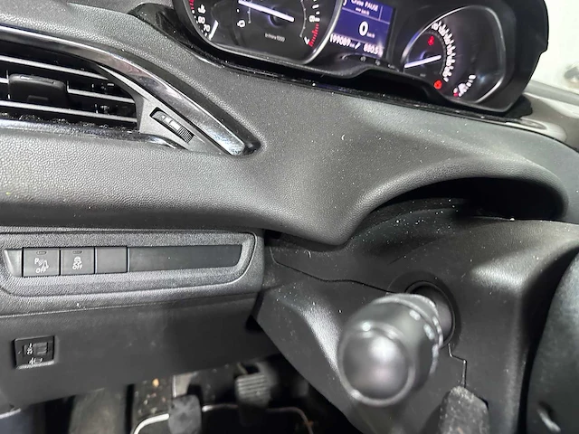 Peugeot - 208 - 1.2 vti active - 48-zpd-8 - afbeelding 5 van  22