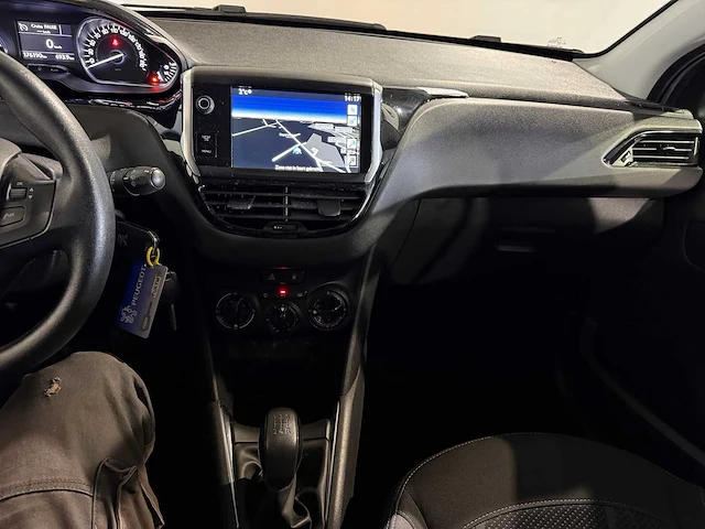 Peugeot - 208 - 1.2 vti blue lease, 20-xzp-3 - afbeelding 4 van  14