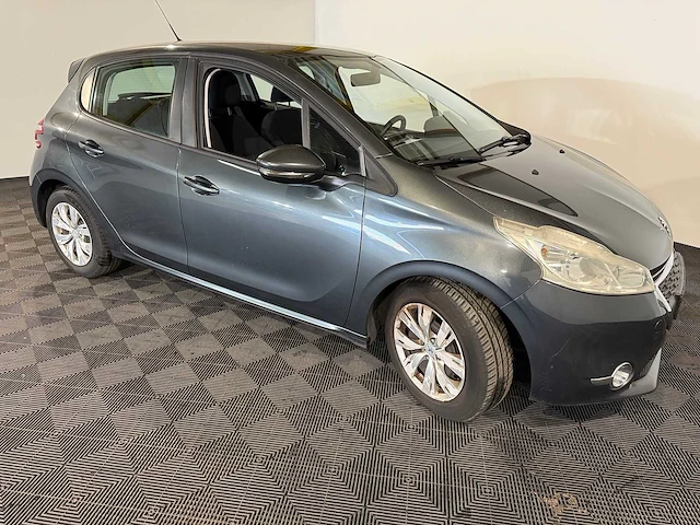 Peugeot - 208 - 1.2 vti blue lease, 20-xzp-3 - afbeelding 11 van  14