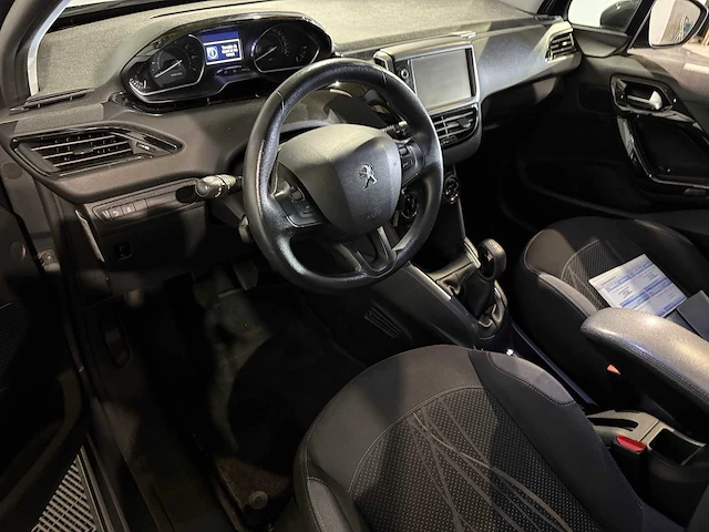 Peugeot - 208 - 1.2 vti blue lease, 20-xzp-3 - afbeelding 13 van  14