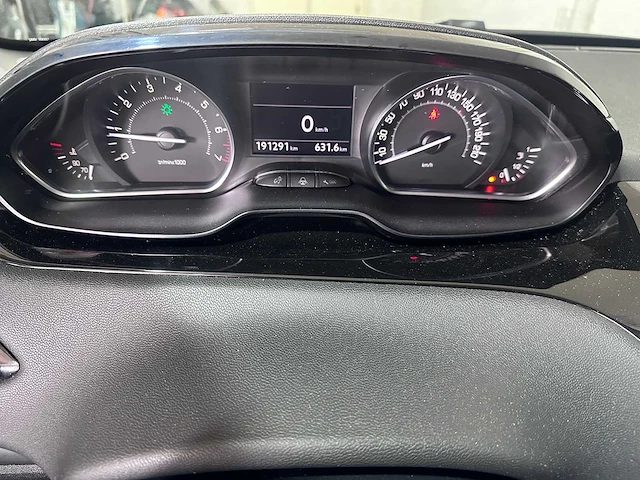 Peugeot - 208 - 1.2 vti envy - 73-zlh-2 - afbeelding 3 van  23