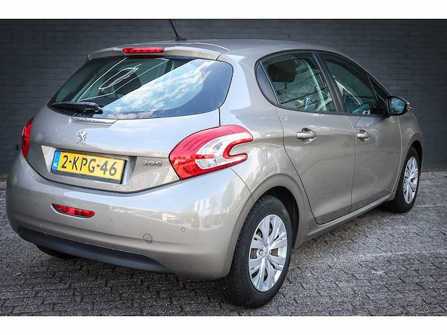 Peugeot - 208 - 1.2 vti envy 2-kpg-46 - afbeelding 11 van  18