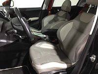 Peugeot - 208 - 1.6 e-hdi blue lease - r-046-ft - afbeelding 7 van  25