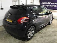 Peugeot - 208 - 1.6 e-hdi blue lease - r-046-ft - afbeelding 21 van  25
