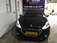 Peugeot - 208 - 1.6 e-hdi blue lease - r-046-ft - afbeelding 24 van  25