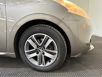 Peugeot - 208 - personenauto - 2012 - afbeelding 10 van  27