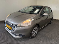 Peugeot - 208 - personenauto - 2012 - afbeelding 12 van  27