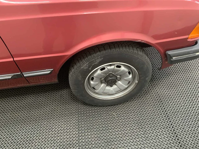Peugeot - 305 - oldtimer - 1985 - afbeelding 24 van  30