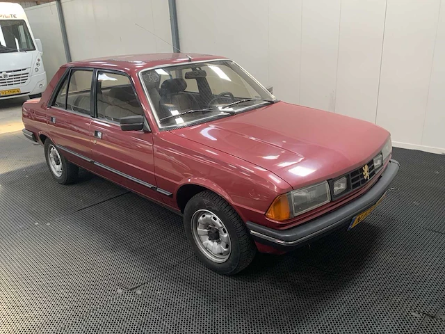 Peugeot - 305 - oldtimer - 1985 - afbeelding 25 van  30