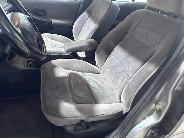 Peugeot - 306 break - 1.6 xt navigation - 85-jg-vr - afbeelding 14 van  17
