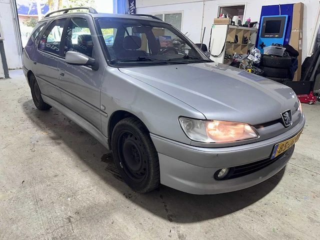Peugeot - 306 break - 1.6 xt navigation - 85-jg-vr - afbeelding 6 van  17