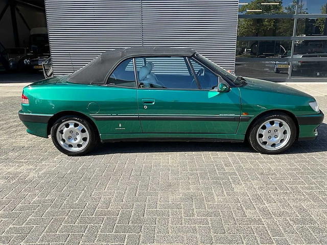 Peugeot - 306 cabriolet - 1.8 roland garros - afbeelding 13 van  18