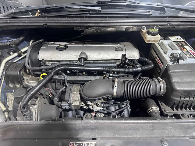 Peugeot - 307 cc - 2.0-16v - 17-nr-br - afbeelding 11 van  22