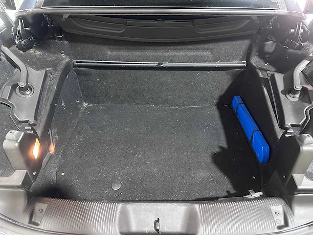 Peugeot - 307 cc - 2.0-16v - jg-270-l - afbeelding 9 van  22