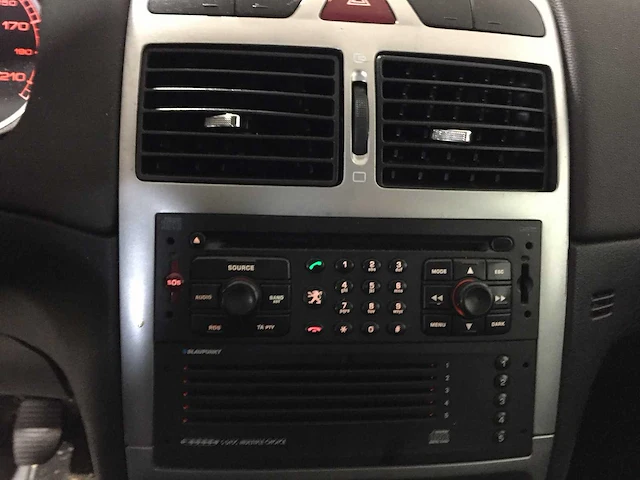Peugeot - 307 sw - 1.6 16v navtech 7p- 13-jb-nl - afbeelding 6 van  26
