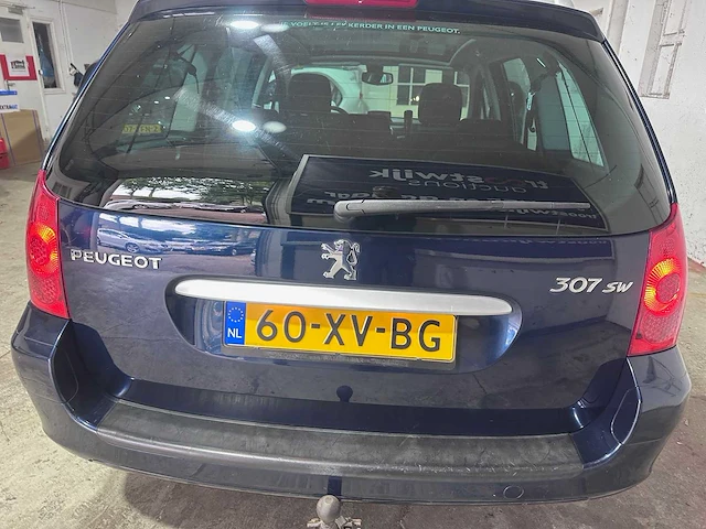 Peugeot - 307 sw - 2.0-16v premium automaat- 60-xv-bg - afbeelding 14 van  19