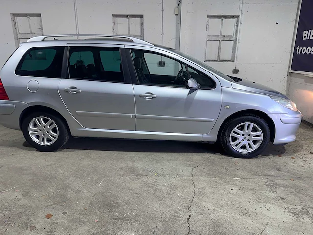 Peugeot - 307 sw - 2.0-16v xsi automaat- 88-sg-dx - afbeelding 20 van  23
