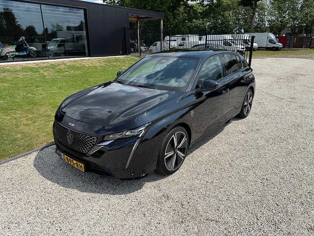 Peugeot - 308 - 1.2 puretech gt - z-895-rh - 2023 - afbeelding 2 van  27