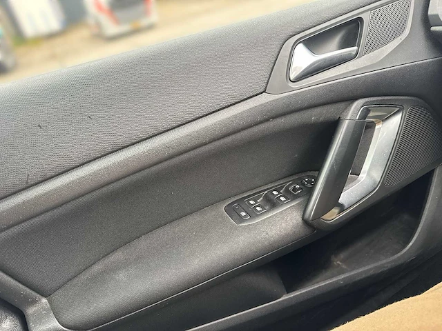 Peugeot - 308 - 1.6 bluehdi blue lease premium 2014 | 5-xlr-13 - afbeelding 4 van  24