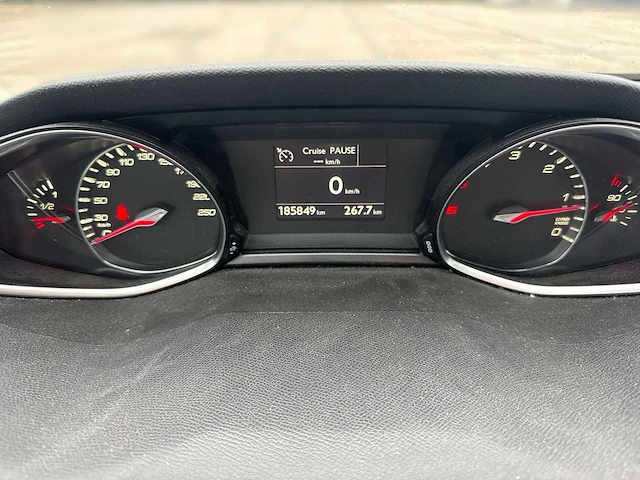 Peugeot - 308 - 1.6 bluehdi blue lease premium 2014 | 5-xlr-13 - afbeelding 6 van  24
