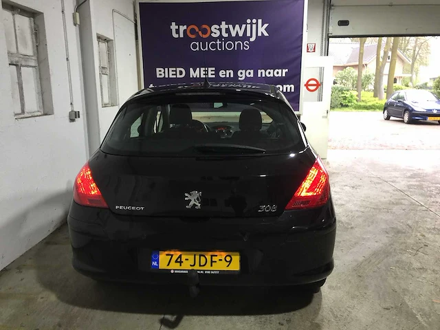 Peugeot - 308 - 1.6 hdif style - 74-jdf-9 - afbeelding 18 van  23