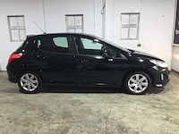 Peugeot - 308 - 1.6 hdif style - 74-jdf-9 - afbeelding 20 van  23