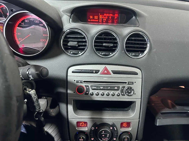 Peugeot - 308 - 1.6 vti xs - 83-xv-bg - afbeelding 4 van  19