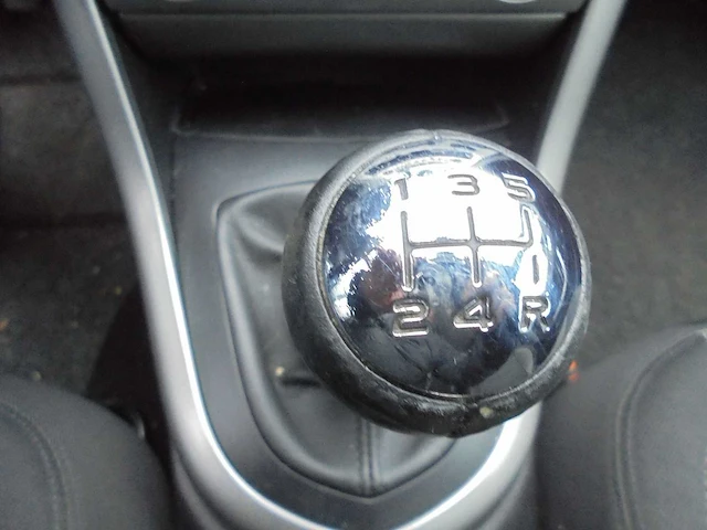 Peugeot - 308 - 1.6 vti xs -38-ghb-4 - afbeelding 10 van  11