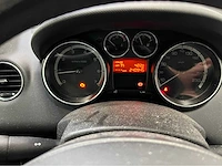 Peugeot - 308 - personenauto - 2008 - afbeelding 3 van  22