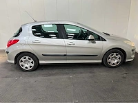 Peugeot - 308 - personenauto - 2008 - afbeelding 18 van  22