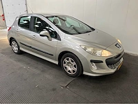 Peugeot - 308 - personenauto - 2008 - afbeelding 19 van  22